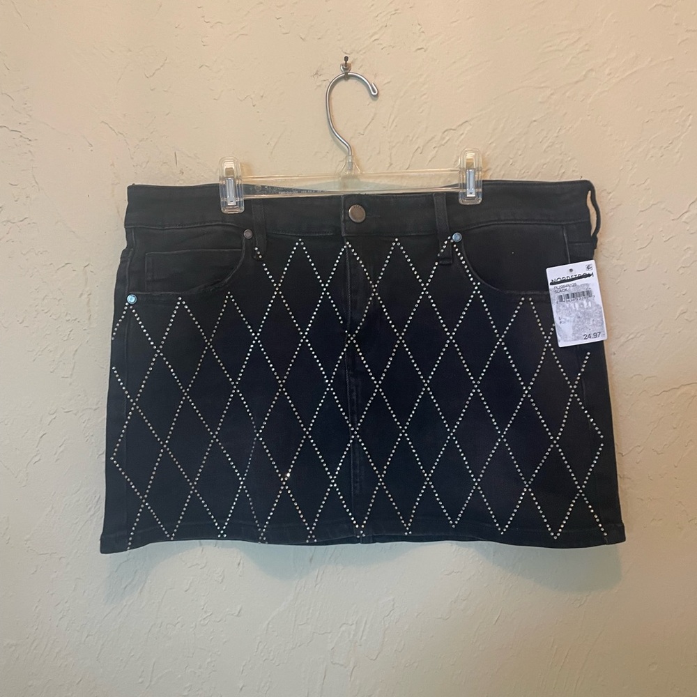 NWT Nordstrom Black Mini Skirt with Silver Studded Argyle